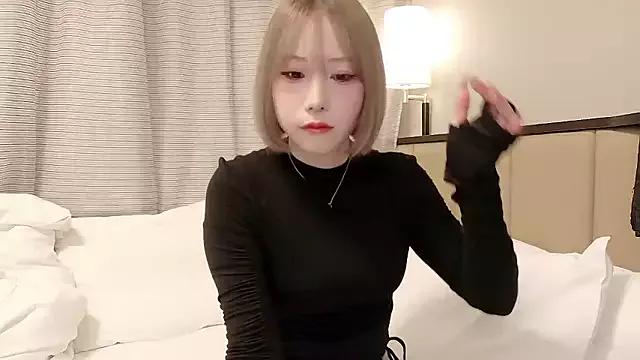 Photos of Fujita_Meru from StripChat is Group