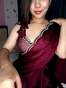 Get enchanted by the vitality and moves of our squirting, brunette and solo webcams. With their steamy costumes and masturbating shows, our gay-couples and nonude cam models are a sight to behold.