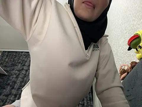 GumusGuray from StripChat