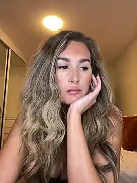 Photos of heidihulaa from StripChat is Freechat