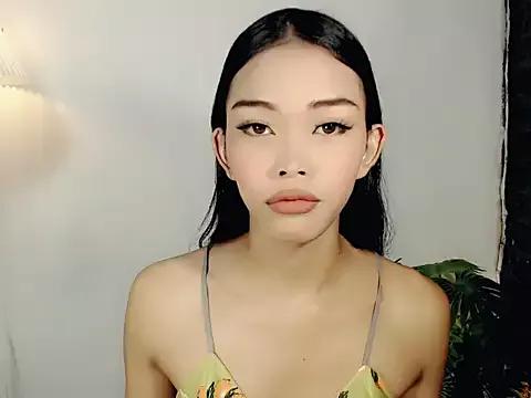 Photos of holyakiesha from StripChat is Freechat