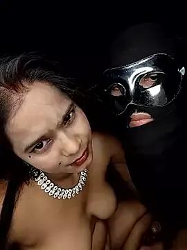 Get enchanted by the vitality and moves of our squirting, brunette and solo webcams. With their steamy costumes and masturbating shows, our gay-couples and nonude cam models are a sight to behold.
