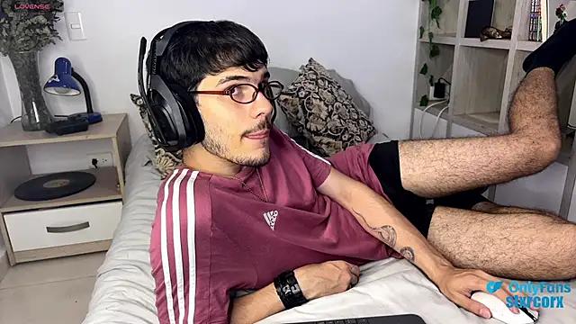 Ilytheo webcams show profile image 