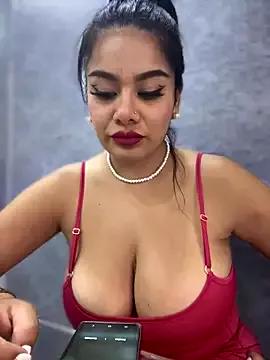 Photos of Insane_Issa from StripChat is Freechat