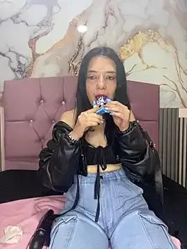 Isabella_21x webcams show profile image 