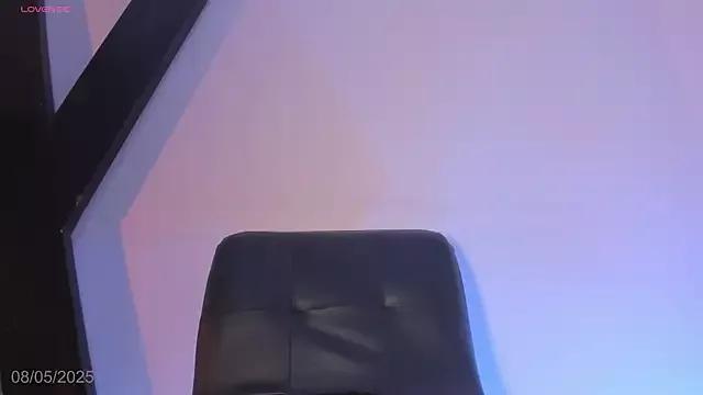 Photos of isabelsexysmile_ from StripChat is Freechat