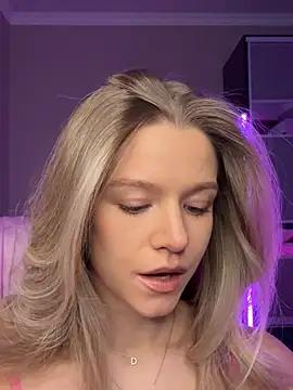 JessIsLove from StripChat