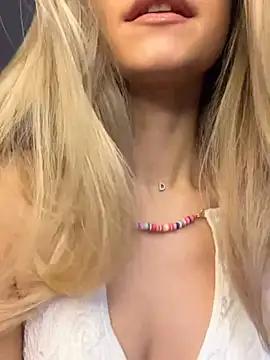 JessIsLove from StripChat