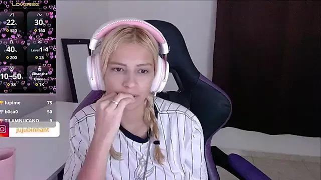 jujubinhahot from StripChat