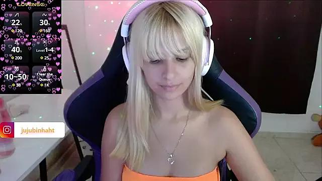 jujubinhahot from StripChat