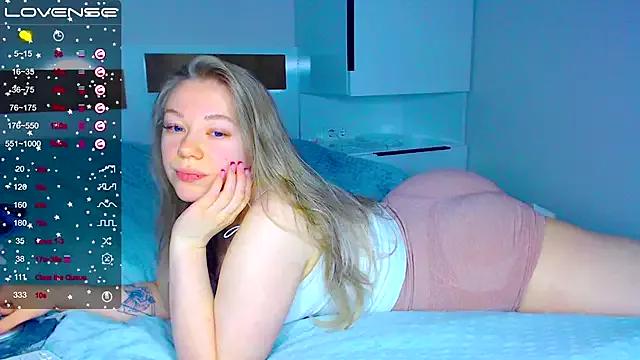 kitti_kaattt from StripChat