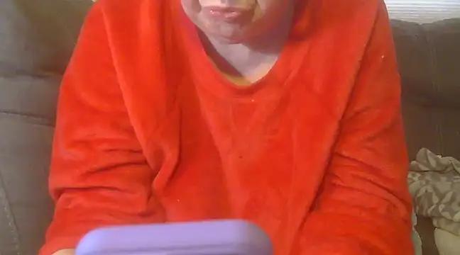 KittiesWetPantys from StripChat