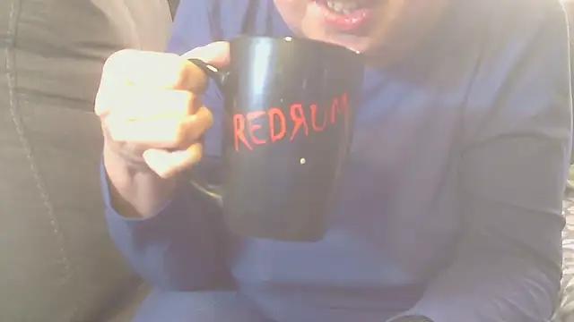 KittiesWetPantys from StripChat