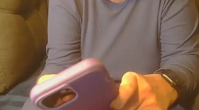KittiesWetPantys from StripChat