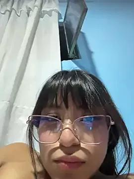 Lily_candy_X from StripChat