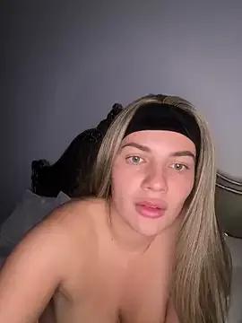 Photos of little_lola_x from StripChat is Freechat