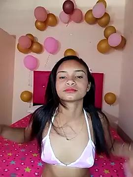 Photos of liz7skinny from StripChat is Freechat