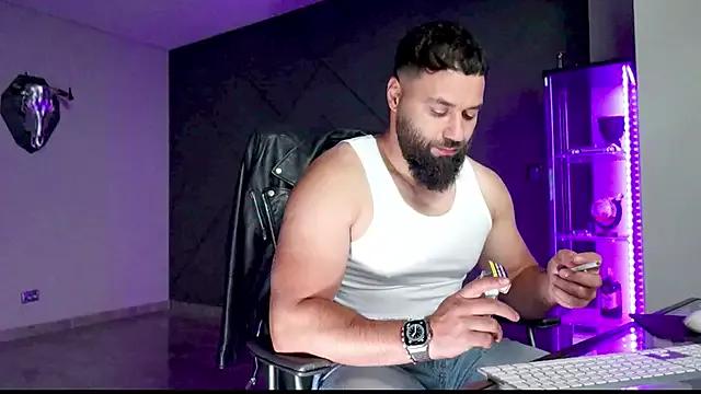 mattmasterss from StripChat