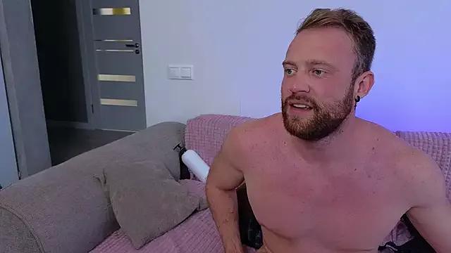 MaxMia webcams show profile image 