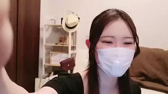Photos of MOEMOE-Q from StripChat is Freechat