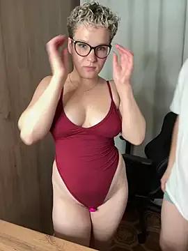 Photos of MrMrsRight from StripChat is Freechat