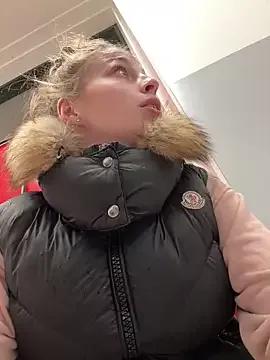 Photos of Mrs_Mr_007 from StripChat is Freechat