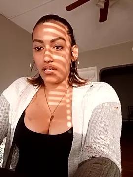 nikkierose from StripChat