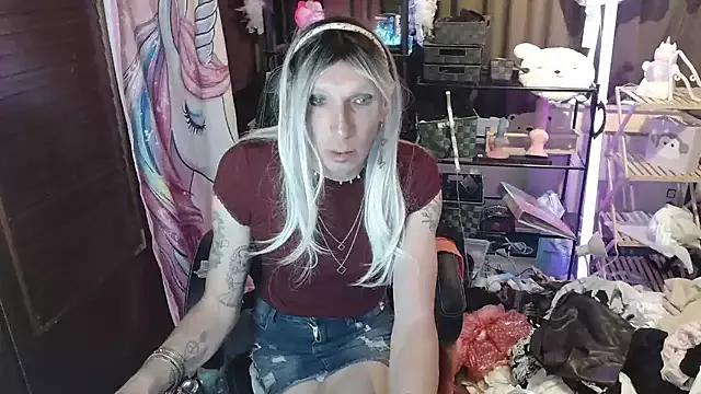 Photos of Ombeline1 from StripChat is Freechat