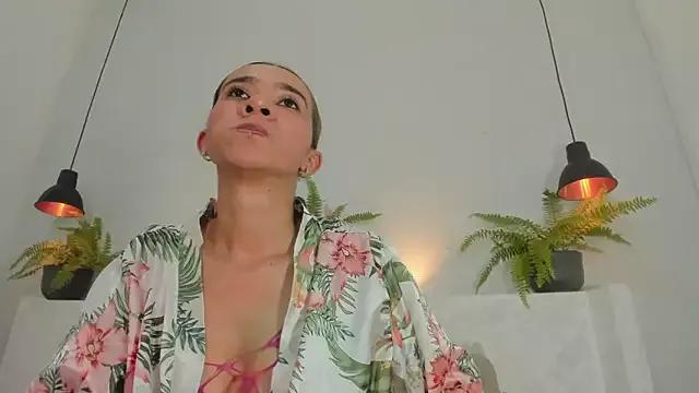 penelope_handaos from StripChat