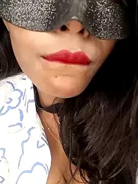 queenniharikaa from StripChat