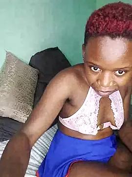 Queentonio from StripChat