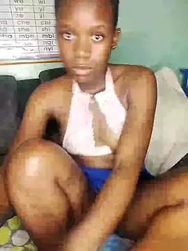 Queentonio webcams show profile image 