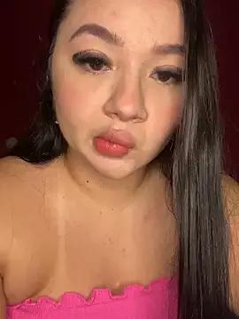 Photos of QueenYumi from StripChat is Freechat