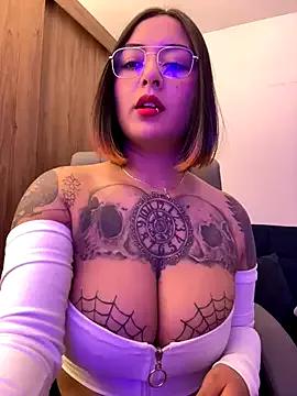 Photos of Rae_Lil_White from StripChat is Freechat