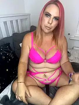 Photos of redxxxvixen from StripChat is Freechat