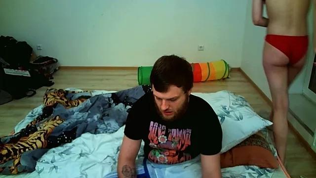 ReneLoves from StripChat