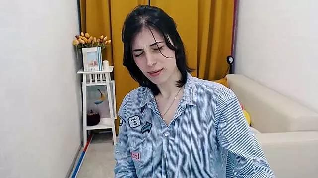 ReneLoves from StripChat