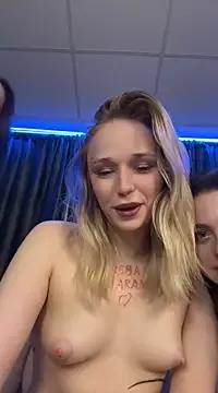 Get enchanted by the vitality and moves of our squirting, brunette and solo webcams. With their steamy costumes and masturbating shows, our gay-couples and nonude cam models are a sight to behold.