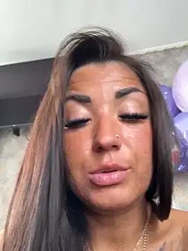 Get enchanted by the vitality and moves of our squirting, brunette and solo webcams. With their steamy costumes and masturbating shows, our gay-couples and nonude cam models are a sight to behold.