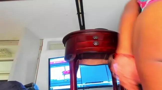 SAMANTHABL4CK from StripChat