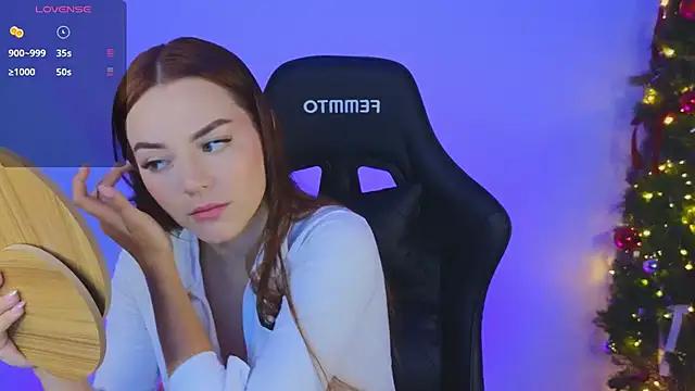 sarah_swtt from StripChat