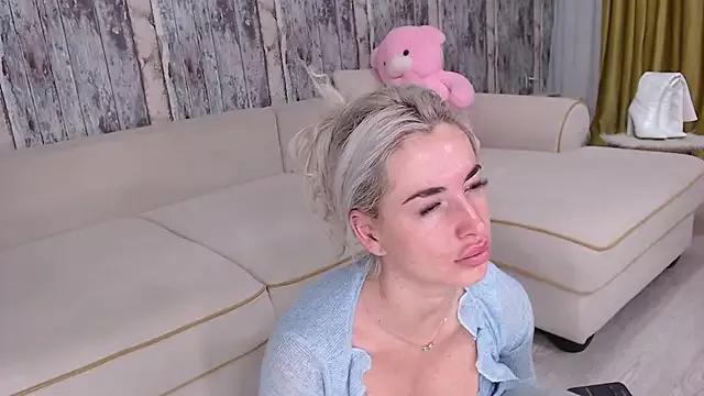 Photos of SexyElisabeth from StripChat is Freechat