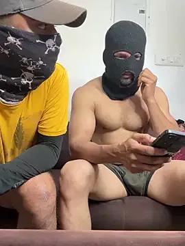 Get enchanted by the vitality and moves of our squirting, brunette and solo webcams. With their steamy costumes and masturbating shows, our gay-couples and nonude cam models are a sight to behold.