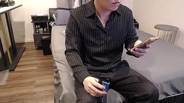 Photos of Toms-BBQ from StripChat is Group