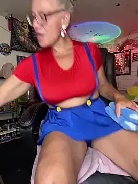Get enchanted by the vitality and moves of our squirting, brunette and solo webcams. With their steamy costumes and masturbating shows, our gay-couples and nonude cam models are a sight to behold.