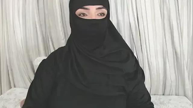 Photos of Uzra_hayed from StripChat is Private