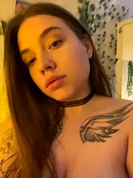 Photos of Vikki_toriya from StripChat is Freechat