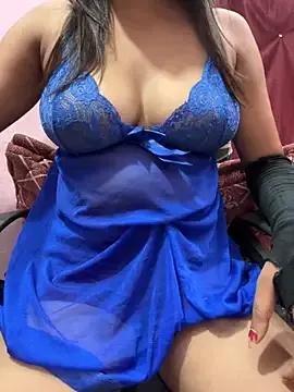 Photos of Your_lallela from StripChat is Group