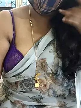 Photos of Yoursriya25 from StripChat is Freechat