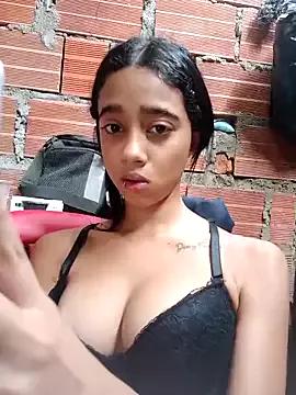 Photos of Zoe_Sweett18 from StripChat is Freechat